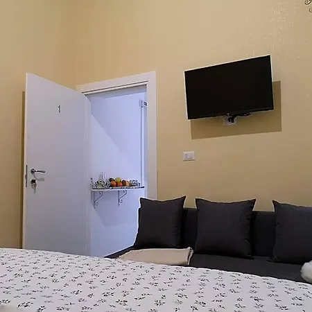 فندق مبيت وإفطار Il Faro 17 تارانتو
